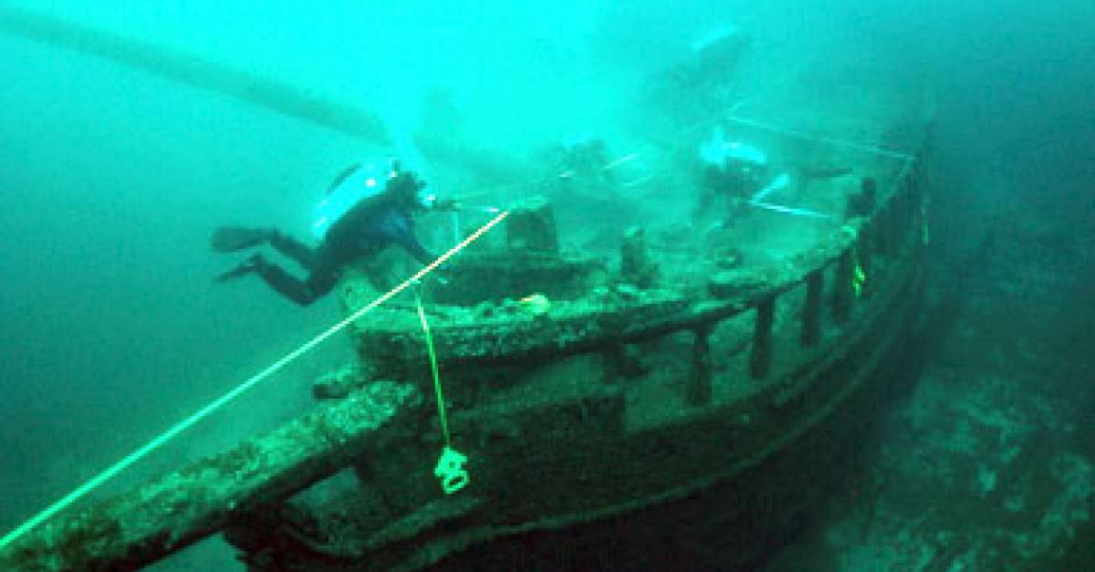 higgins lake sunken boat shipwrecks provide glimpse of great lakes history higgins lake sunken boat shipwrecks provide glimpse of great lakes history